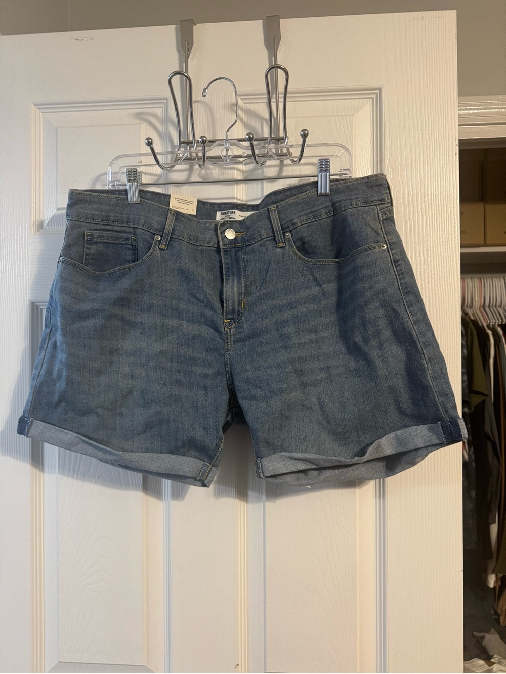 Signature by Levi Strauss Medium Blue Rolled-Hem Denim Shorts